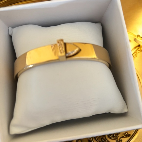 Michael Kors Knife Edge Bracelet in Pave Crystals at Closure Side - Picture 6 of 6